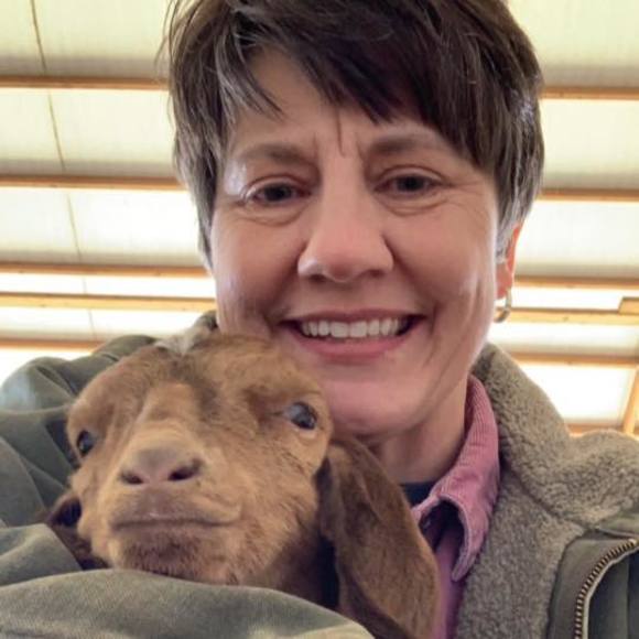 Meet your Posher, Susan - Picture 2 of 2